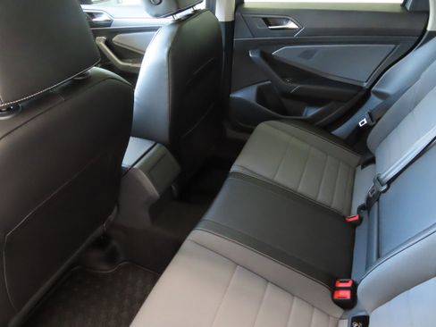 New 2025 Volkswagen Jetta SE FWD image 22