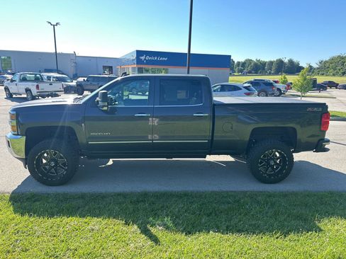 Used 2016 Chevrolet Silverado 2500 LTZ w/ Duramax Plus Package AWD/4WD image 14
