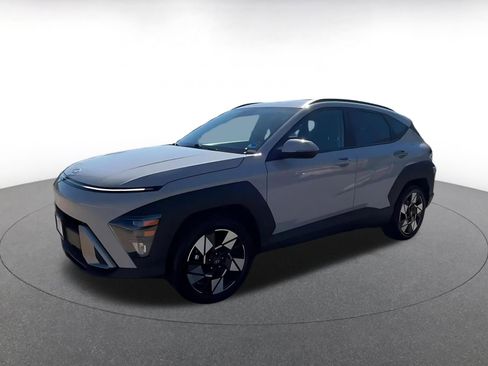 Used 2025 Hyundai Kona SEL image 8