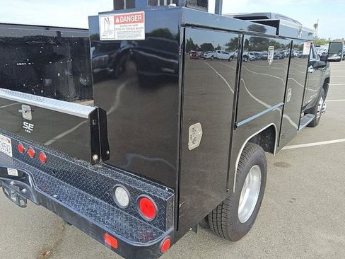 Used 2024 GMC Sierra 3500 SLT w/ SLT Convenience Package AWD/4WD image 5
