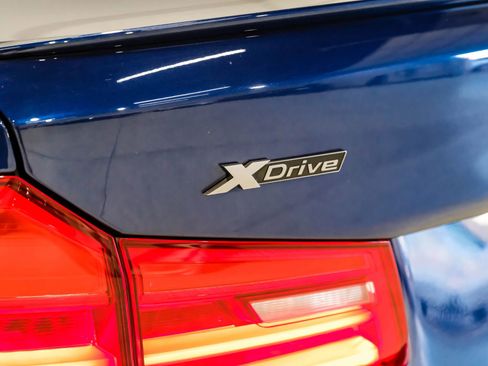 Used 2019 BMW M550i xDrive image 57