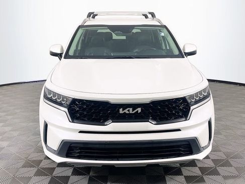 Used 2022 Kia Sorento S FWD image 3