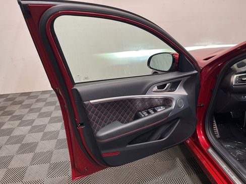 Used 2023 Genesis G70 3.3T w/ Sport Prestige Package image 15