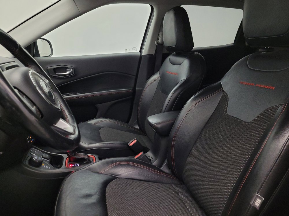 Used 2019 Jeep Compass Trailhawk AWD/4WD image 17