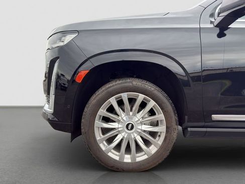 Used 2024 Cadillac Escalade Premium Luxury w/ Performance Package AWD/4WD image 20