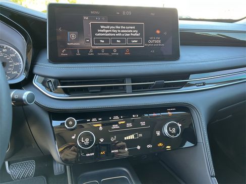 Certified 2025 INFINITI QX60 Pure image 25