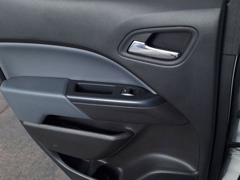 Used 2020 Chevrolet Colorado Z71 image 14