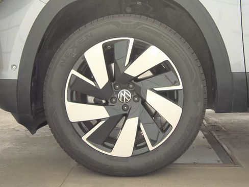 Used 2026 Volkswagen Atlas Cross Sport SE AWD/4WD image 10