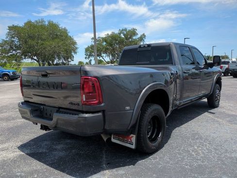 Used 2025 RAM 3500 Limited AWD/4WD image 6