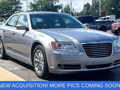 Used 2014 Chrysler 300 w/ Driver Convenience Group RWD image 1