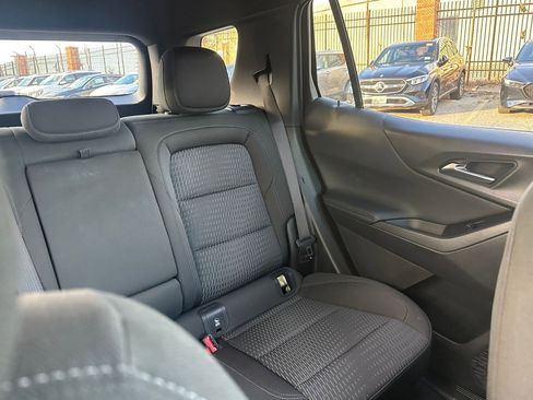 Used 2025 Chevrolet Equinox LT image 36