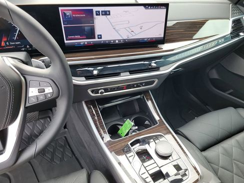 Certified 2025 BMW X5 xDrive50e w/ Premium Package image 31