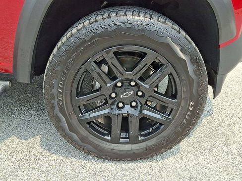 Used 2024 Chevrolet Colorado Trail Boss w/ Advanced Trailering Package AWD/4WD image 11