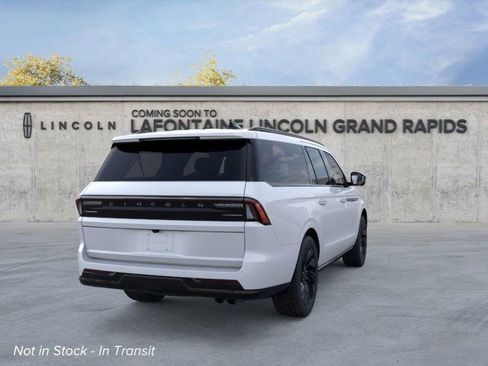 New 2026 Lincoln Navigator L Reserve w/ Jet Appearance Package AWD/4WD image 8