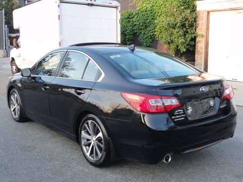 Used 2016 Subaru Legacy 2.5i Limited AWD/4WD image 3