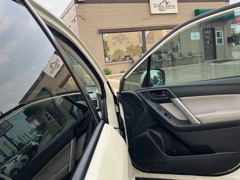 Used 2016 Subaru Forester 2.5i Premium w/ All-Weather Package AWD/4WD image 11