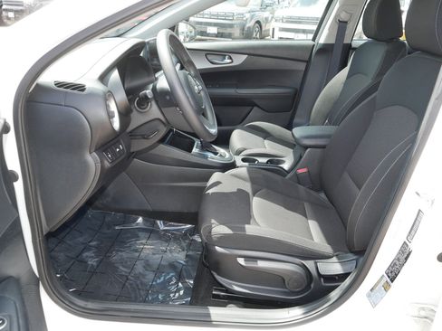 Used 2020 Kia Forte LXS FWD image 12