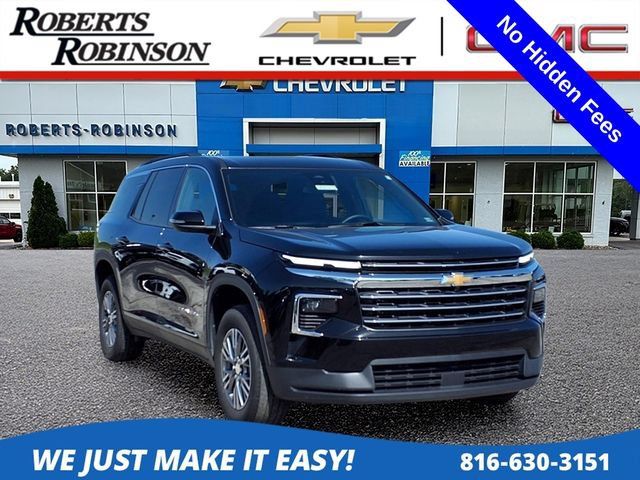 Used 2025 Chevrolet Traverse LT AWD/4WD image 1