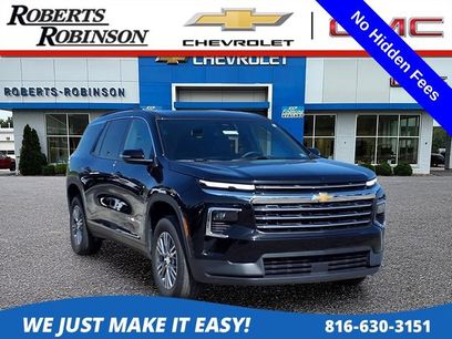 Used 2025 Chevrolet Traverse LT