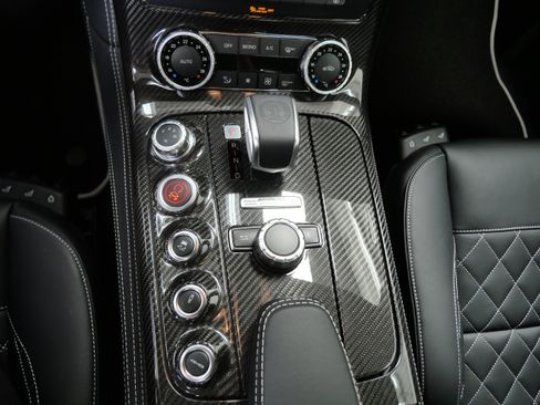 Used 2015 Mercedes-Benz SLS AMG GT Final Edition image 22