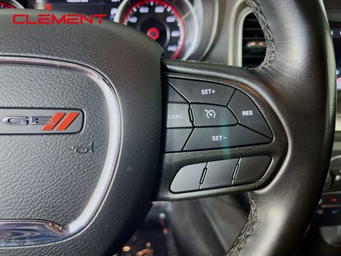 Used 2022 Dodge Charger SXT RWD image 17