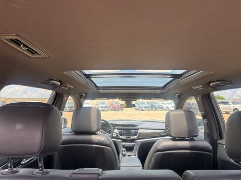 Used 2020 Cadillac XT6 Premium Luxury FWD image 38