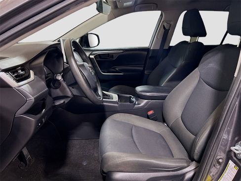 Used 2023 Toyota RAV4 LE image 17