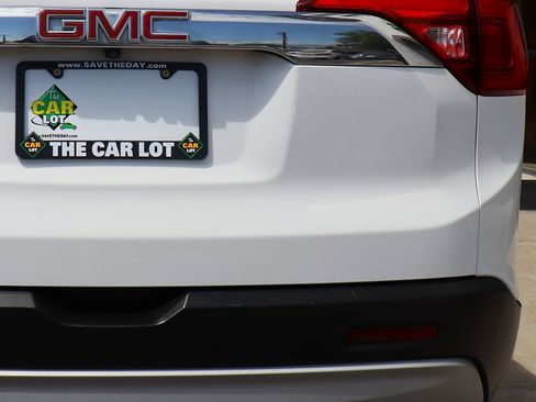 Used 2019 GMC Acadia SLE FWD image 20