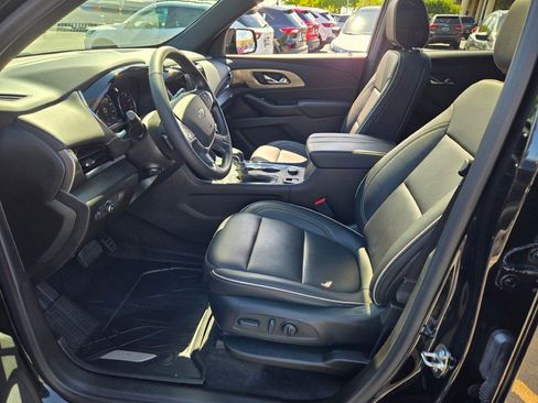 Used 2023 Chevrolet Traverse Premier w/ Redline Edition image 23