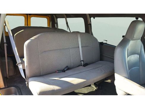 Used 2014 Ford E-250 and Econoline 250 image 12