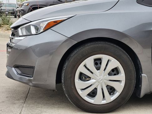 Used 2024 Nissan Versa S w/ Trunk Package image 8