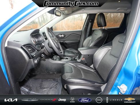 Used 2023 Jeep Cherokee Altitude Lux image 12