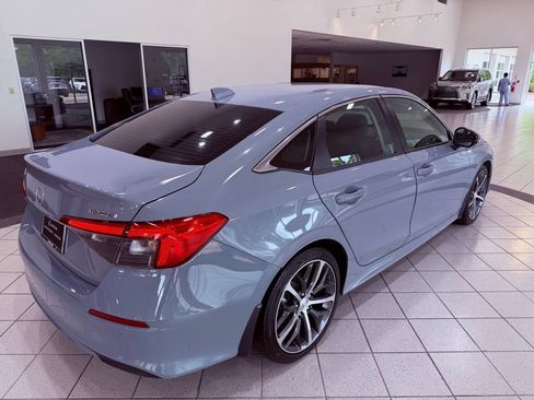 Used 2024 Honda Civic Touring image 13