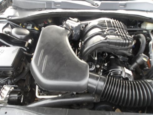 Used 2014 Dodge Charger Police w/ Street Appearance Group image 25