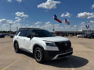 Used 2025 Nissan Pathfinder Rock Creek AWD/4WD video 1