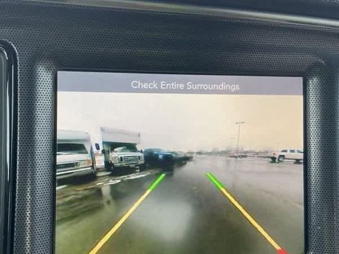 Used 2015 Dodge Challenger R/T Plus image 9