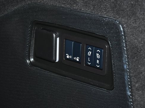 Used 2024 Cadillac Escalade Sport image 70