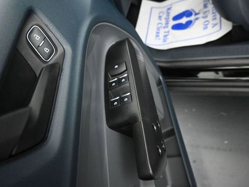 New 2025 Ford Maverick XL image 10