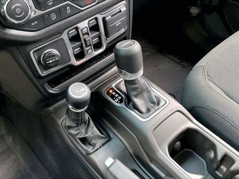 New 2026 Jeep Gladiator Sport AWD/4WD image 28