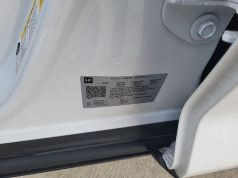 Used 2024 Chevrolet Traverse LT image 26