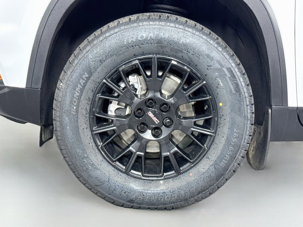Used 2025 GMC Acadia AT4 w/ Luxury Package AWD/4WD image 10