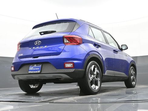 Certified 2024 Hyundai Venue SEL image 43