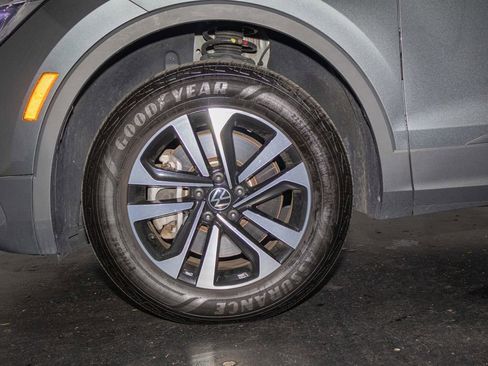 Used 2024 Volkswagen Tiguan S AWD/4WD image 9