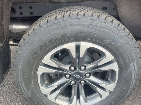 Used 2021 Chevrolet Colorado Z71 image 11