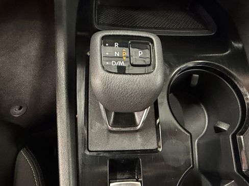 Used 2024 Nissan Rogue S FWD image 21