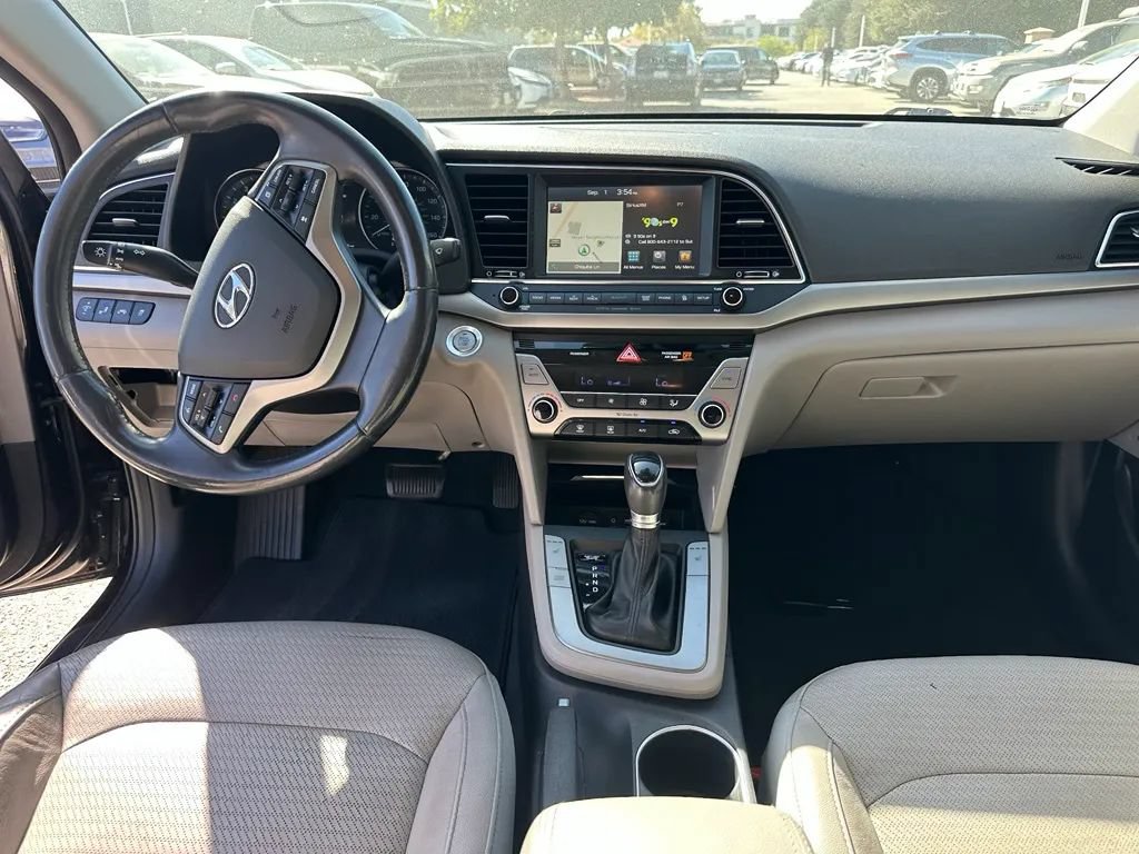 Used 2017 Hyundai Elantra Limited w/ Limited Ultimate Package 05 FWD image 7