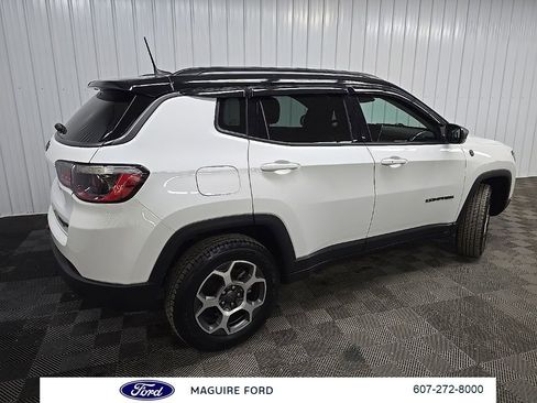 Used 2022 Jeep Compass Trailhawk w/ Trailhawk Convenience Group image 3