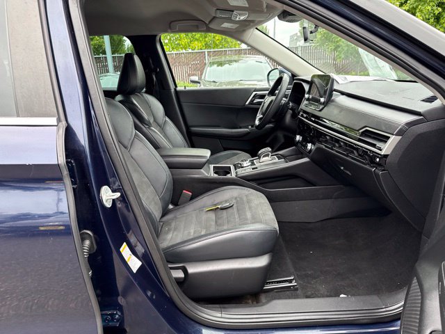 Used 2023 Mitsubishi Outlander SE AWD/4WD image 9