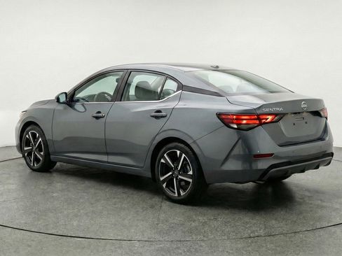 Used 2025 Nissan Sentra SV FWD image 6