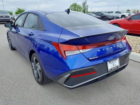 Certified 2025 Hyundai Elantra Sport FWD image 8